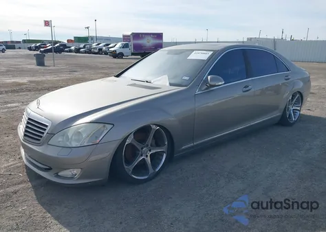 2007 Mercedes-Benz S 550 из США, поврежденный, VIN WDDNG71X57A039117